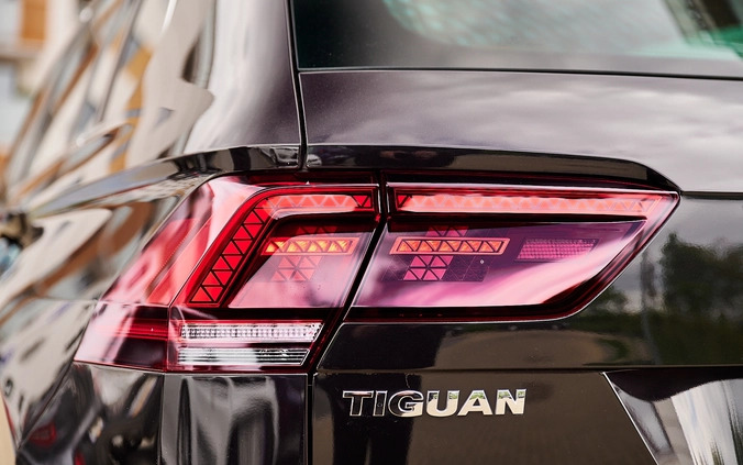 Volkswagen Tiguan cena 79700 przebieg: 213000, rok produkcji 2016 z Płock małe 781